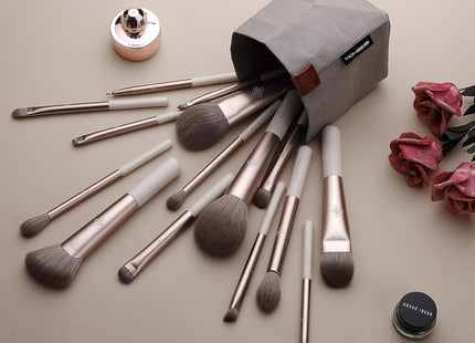 EGSHOW Intoxicated Series – 15-Piece Professional Makeup Brush Set + Case Included